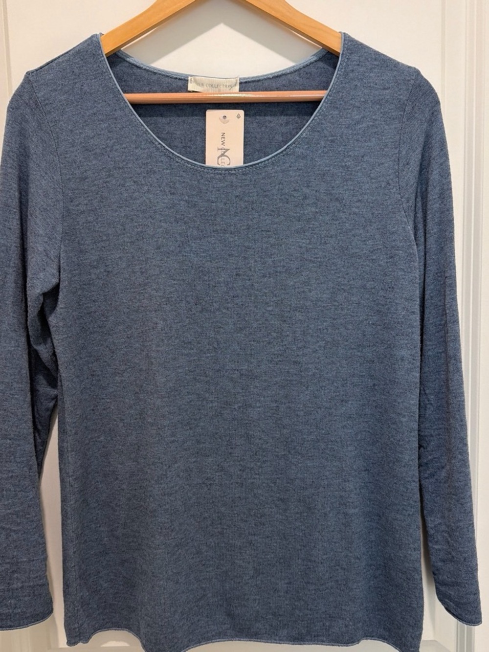 IT041 🇮🇹 Lightweight Wool & Angora Sweater Top – Made in Italy